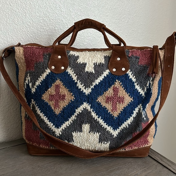 stela 9 Handbags - 10. RARE Stela 9 🤎 Allende large weekender bag from Anthropologie
